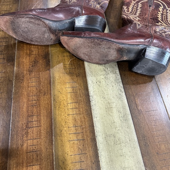 Men’s Lucchese Boots - Picture 2 of 4